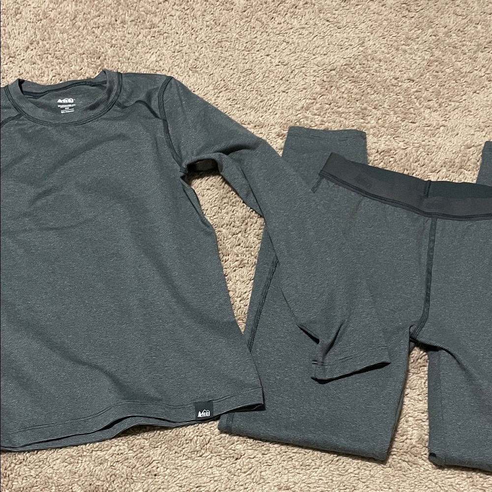 REI Charcoal Long Sleeve and Leggings Set
